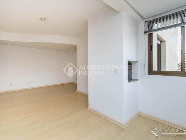 Apartamento com 2 quartos e 68m² para alugar em Passo da Areia, Porto Alegre