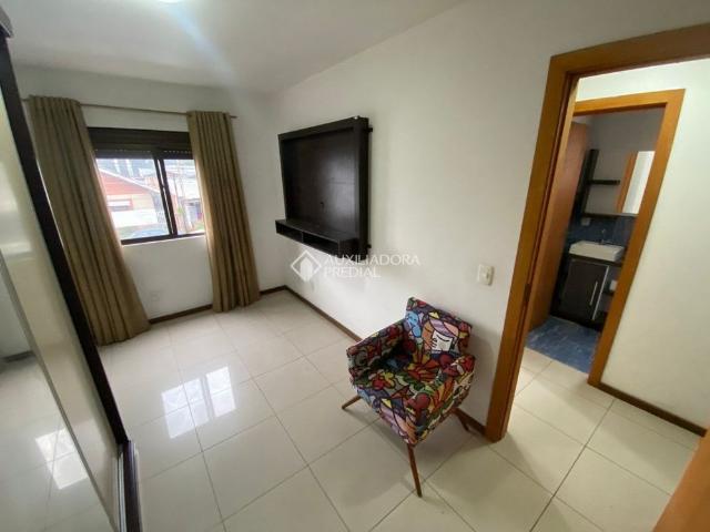 Apartamento com 2 quartos e 750m² para alugar em Vila Princesa Izabel, Cachoeirinha