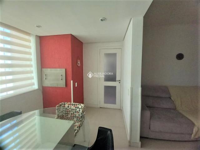 Apartamento com 2 quartos e 76m² para alugar em Tristeza, Porto Alegre