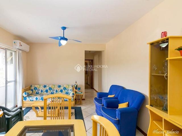 Apartamento com 2 quartos e 77m² para alugar em Trindade, Florianópolis