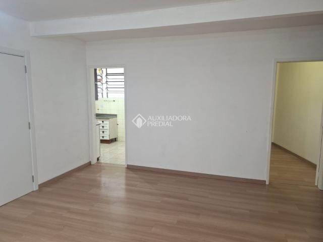 Apartamento com 2 quartos e 80m² para alugar em Jardim Lindóia, Porto Alegre