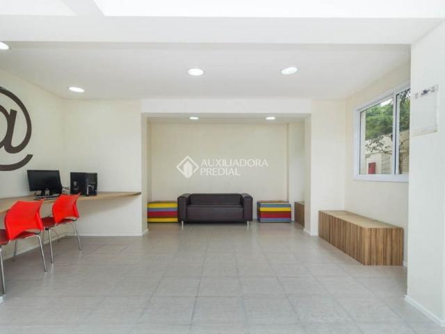 Apartamento com 2 quartos e 80m² para alugar em Sarandi, Porto Alegre