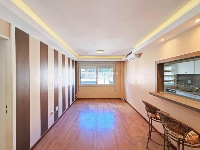 Apartamento com 2 quartos e 82m² para alugar em Petrópolis, Porto Alegre