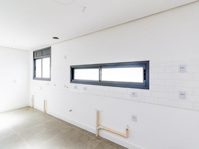 Apartamento com 2 quartos e 89m² para alugar em Chácara das Pedras, Porto Alegre