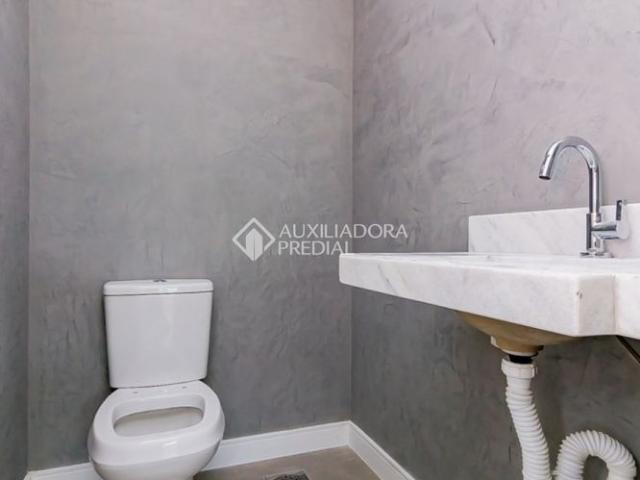 Apartamento com 2 quartos e 89m² para alugar em Chácara das Pedras, Porto Alegre