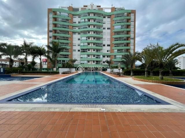 Apartamento com 2 quartos e 93m² para alugar em Trindade, Florianópolis