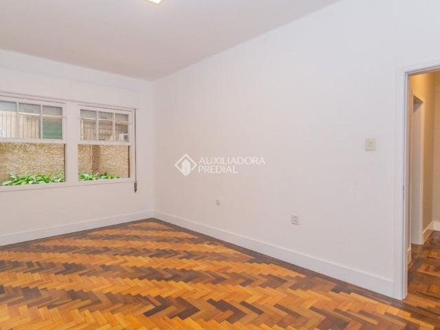 Apartamento com 2 quartos e 96m² para alugar em Floresta, Porto Alegre
