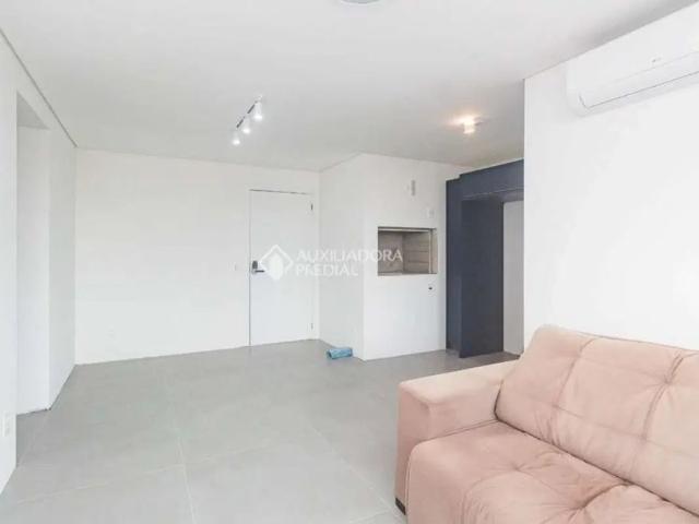 Apartamento com 2 quartos para alugar na Avenida João Wallig, 144, Passo da Areia, Porto Alegre, 74 m2 por R$ 4.200