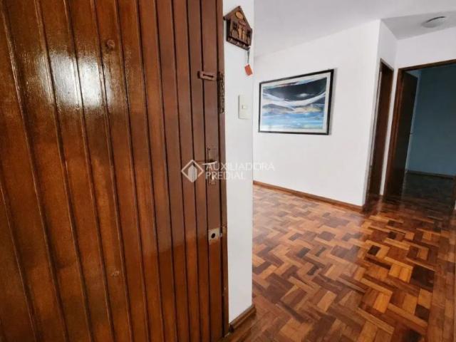 Apartamento com 2 quartos para alugar na Avenida Padre Cacique, 2894, Praia de Belas, Porto Alegre, 55 m2 por R$ 1.500
