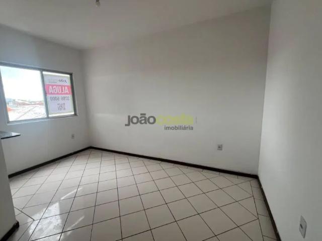 Apartamento com 2 quartos para alugar na Ponte do Imaruim, Palhoça