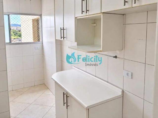 Apartamento com 2 quartos para alugar na Rua Willis Roberto Banks, 549, Parque Maria Domitila, São Paulo