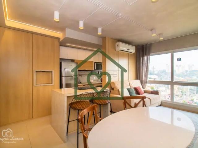 Apartamento com 2 quartos para alugar na Rua Bezerra de Menezes, 623, Passo da Areia, Porto Alegre por R$ 5.000