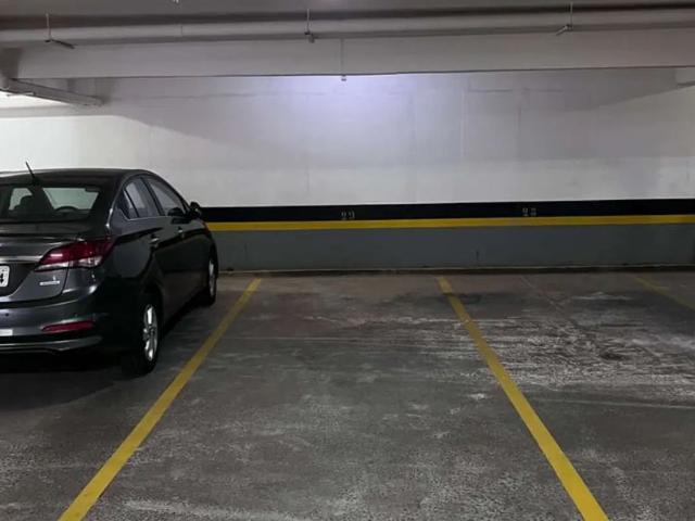 Apartamento com 2 quartos para alugar na Rua Bezerra de Menezes, 623, Passo da Areia, Porto Alegre por R$ 5.000