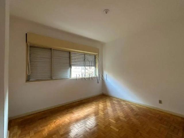 Apartamento com 2 quartos para alugar na Rua Doutor Florêncio Ygartua,, Moinhos de Vento, Porto Alegre por R$ 1.900