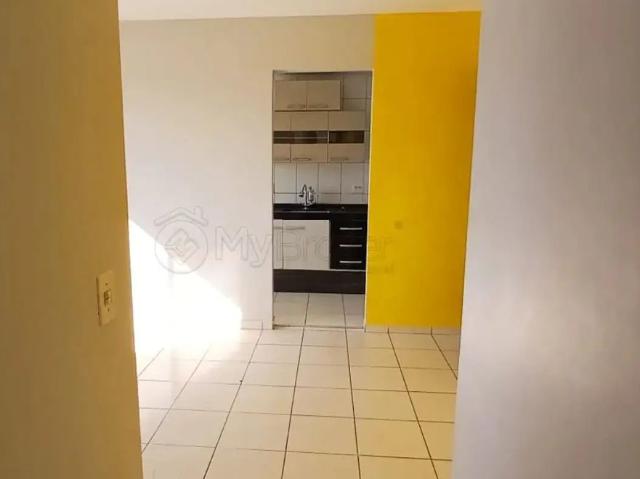 Apartamento com 2 quartos para alugar na Rua F4, Residencial Flórida, Goiânia