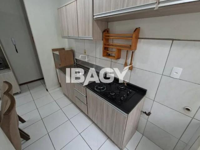 Apartamento com 2 quartos para alugar na Rua Homero de Miranda Gomes, 829, Fundos, Biguaçu