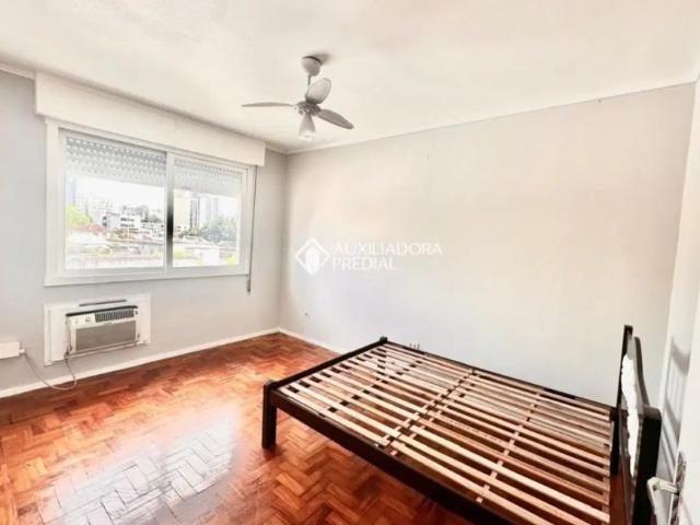 Apartamento com 2 quartos para alugar na Rua José João Martins, 21, Guarani, Novo Hamburgo, 55 m2 por R$ 1.500