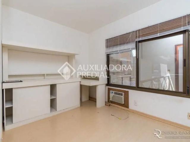Apartamento com 2 quartos para alugar na Rua Luzitana, 871, Higienópolis, Porto Alegre, 64 m2 por R$ 2.500