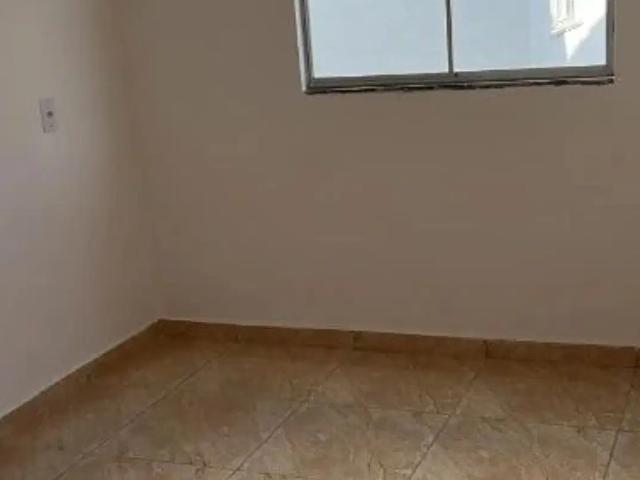 Apartamento com 2 quartos para alugar na Rua Marta Martins, Valverde, Nova Iguaçu
