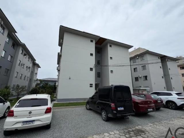 Apartamento com 2 quartos para alugar na Rua Nelson Floriano Campos, 1001, Pachecos, Palhoça