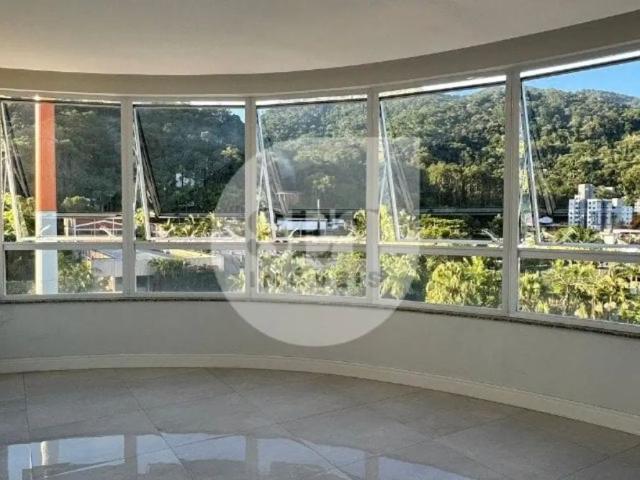 Apartamento com 2 quartos para alugar na Rua Roberto Ziemann, 629, Czerniewicz, Jaraguá do Sul por R$ 3.900