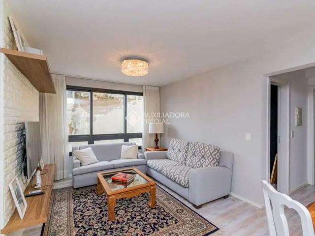 Apartamento com 2 quartos para alugar na Rua São Mateus, 193, Jardim do Salso, Porto Alegre, 63 m2 por R$ 4.600