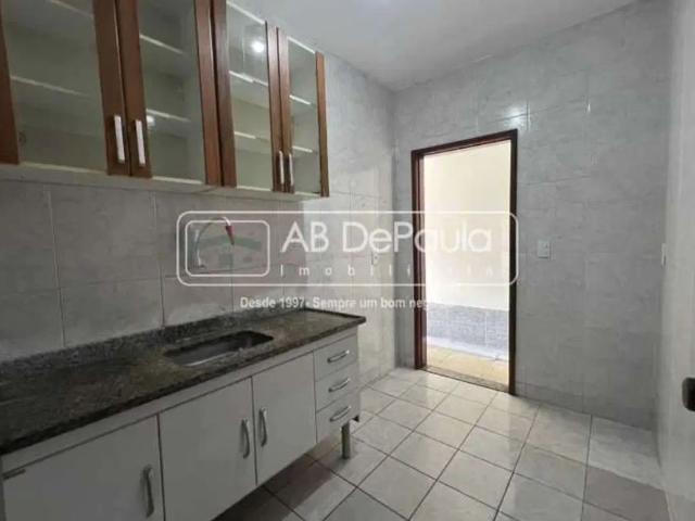 Apartamento com 2 quartos para alugar na Rua Silva Neto, Realengo, Rio de Janeiro