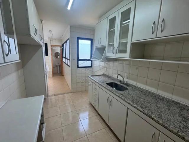 Apartamento com 2 quartos para alugar na Vila Assis, Jaú