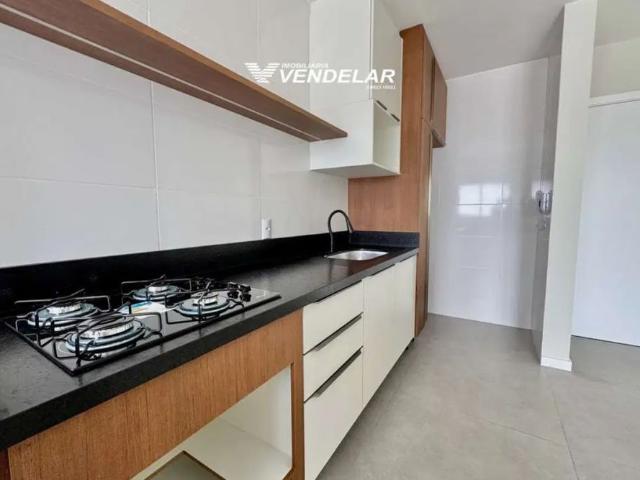 Apartamento com 2 quartos para alugar na Vila Moema, Tubarão, 66 m2 por R$ 2.600