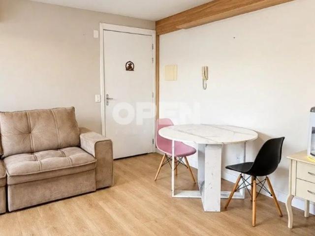 Apartamento com 2 quartos para alugar no Olaria, Canoas por R$ 2.100