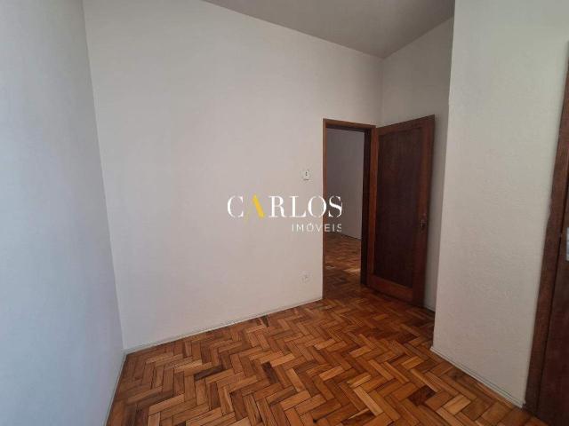 Apartamento com 2 quartos para alugar no bairro Centro, 82m²