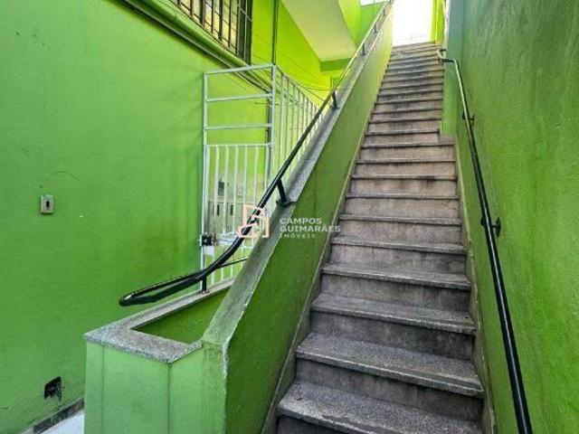 Apartamento com 2 quartos para alugar no bairro Industrial, 60m²
