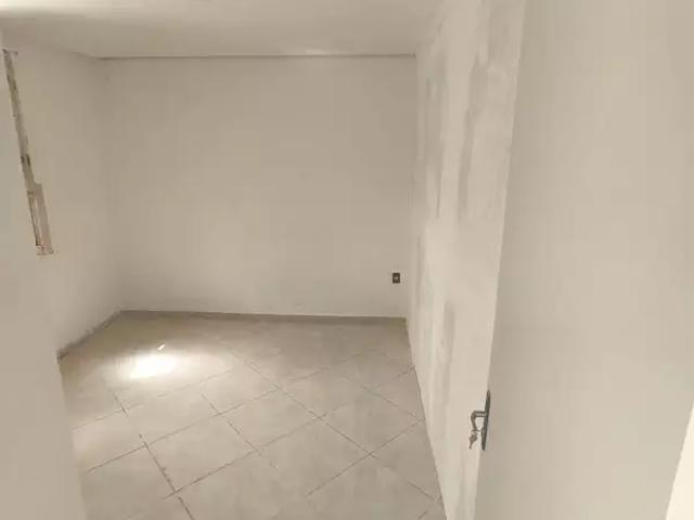 Apartamento com 2 quartos para alugar no bairro Prado em Belo Horizonte