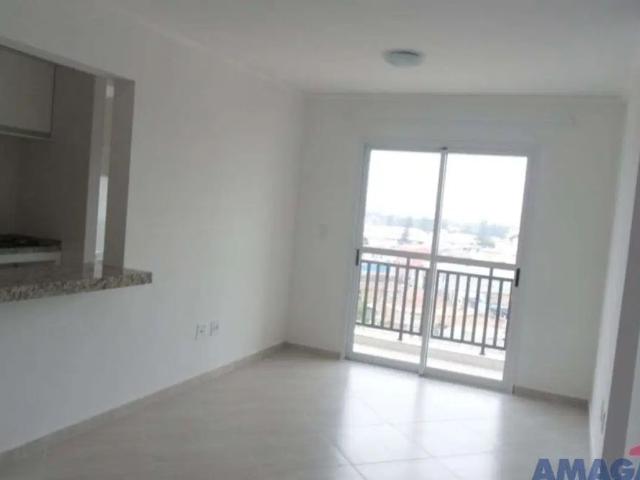 Apartamento com 2 quartos para alugar no Centro, Jacareí por R$ 2.300