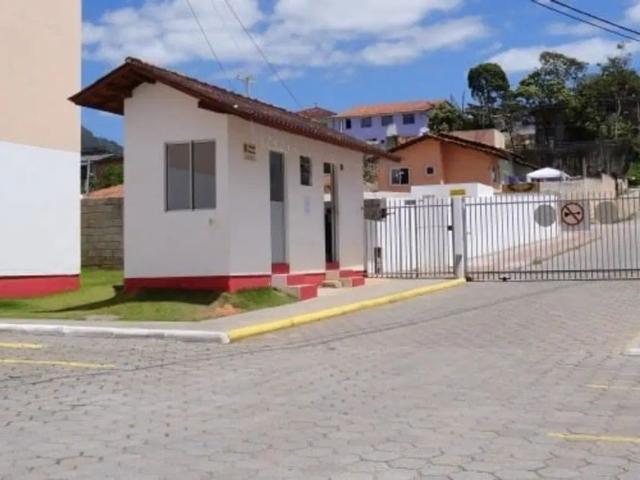 Apartamento com 2 quartos para alugar no Jardim Janaina, Biguaçu por R$ 1.300