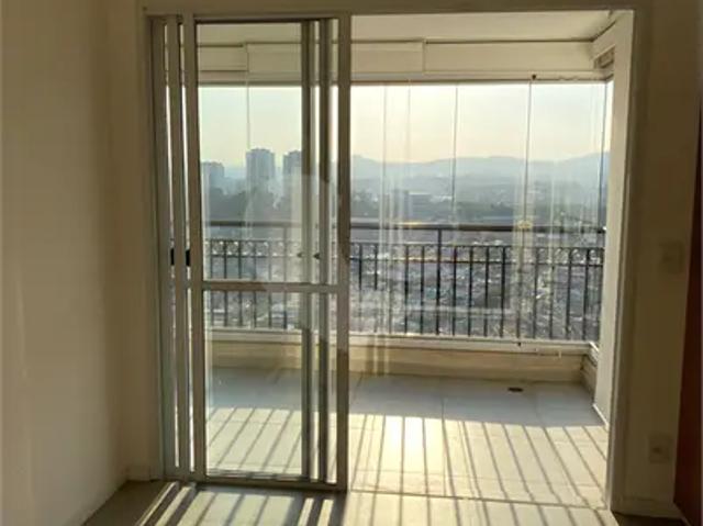 Apartamento com 2 quartos para alugar em Vila Mangalot SP