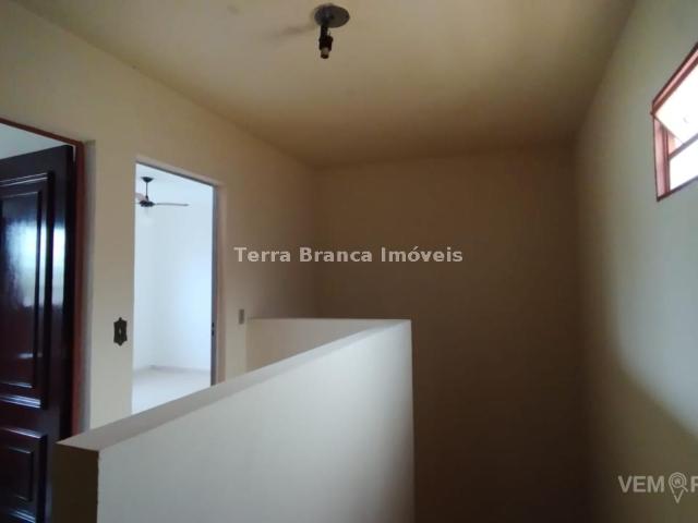 Apartamento com 2 Quartos para Alugar por R$ 1.000/mês