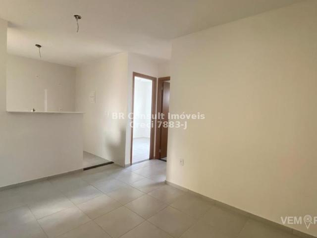Apartamento com 2 Quartos para Alugar por R$ 1.300/mês