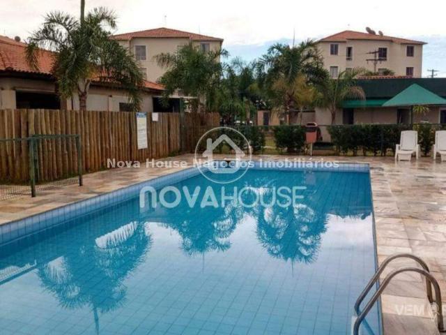 Apartamento com 2 Quartos para Alugar por R$ 1.400/mês