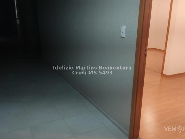 Apartamento com 2 Quartos para Alugar por R$ 1.550/mês
