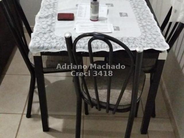 Apartamento com 2 Quartos para Alugar por R$ 1.900/mês