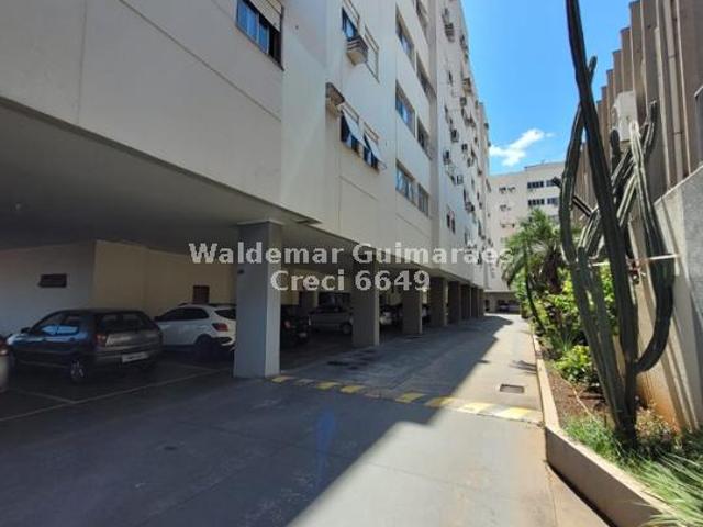 Apartamento com 2 Quartos para Alugar por R$ 2.400/mês