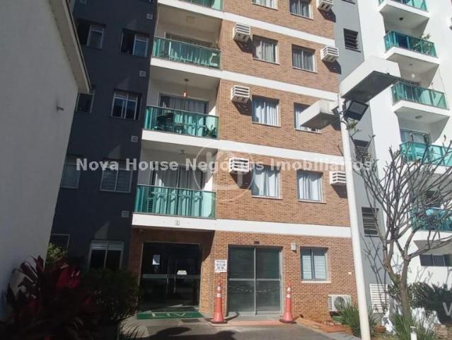Apartamento com 2 Quartos para Alugar por R$ 3.000/mês