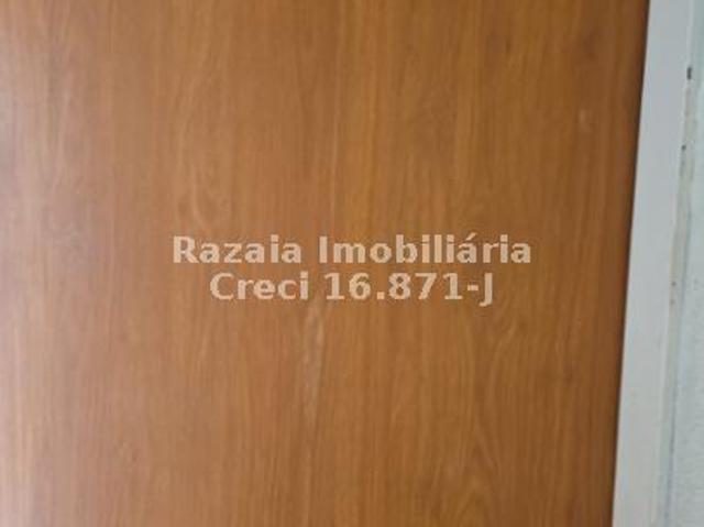 Apartamento com 2 Quartos para Alugar por R$ 950/mês