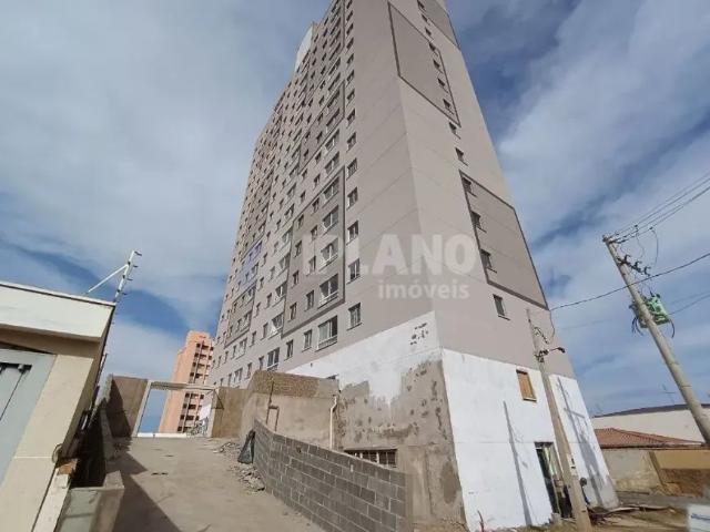 Apartamento com 2 Quartos para alugar, 37m² Centro