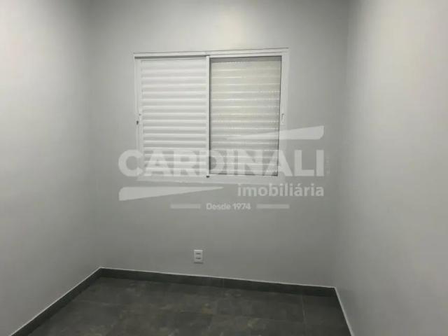 Apartamento com 2 Quartos para alugar, 47m² Loteamento Hab Sao Carlos 1
