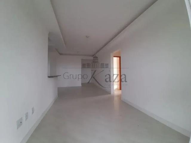 Apartamento com 2 Quartos para alugar, 57m² Residencial Bosque dos Ipês