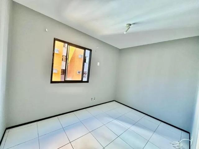 Apartamento com 2 Quartos para alugar, 62m² Calhau