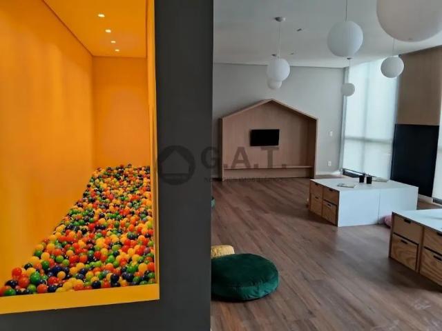 Apartamento com 2 Quartos para alugar, 79m² Jardim Portal da Colina