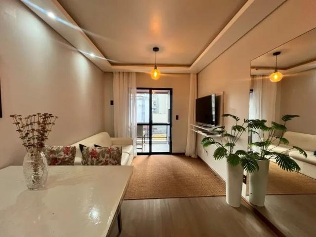 Apartamento com 2 Quartos para alugar, 85m² Centro